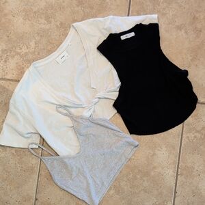 Joah Brown Short Sleeve Tops - Black, White, Gray